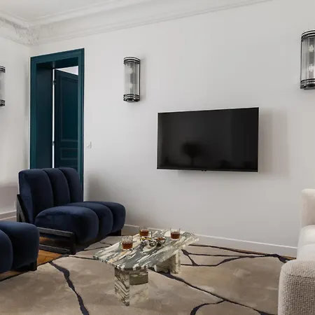 Appartamento Champs élysées Montaigne Luxury 2 Bedroom