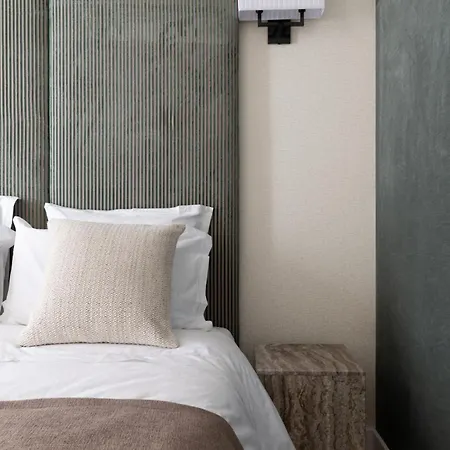 Appartamento Champs élysées Montaigne Luxury 2 Bedroom *
